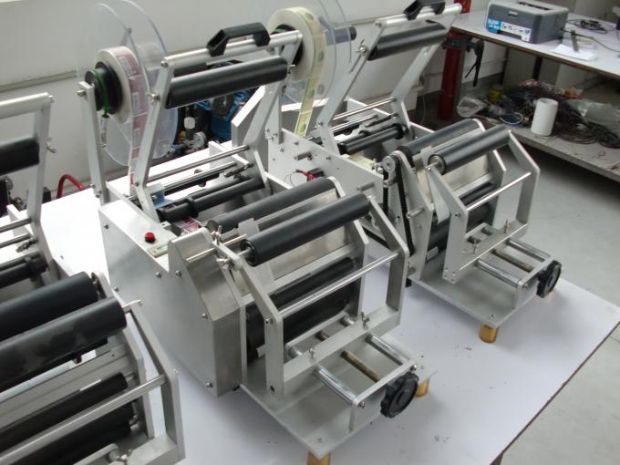 Itsekiinnittyvä tarra pyöreä pullo automaattinen etiketöintikone 220V