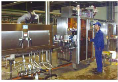 Veden- ja ruostesuojattu kutistusholkkikone PVC- ja PET-pulloille