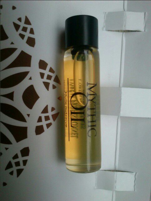 Punaviini- / kosmetiikkapullojen etiketöintikone 60-500 kpl / min itseliimautuva