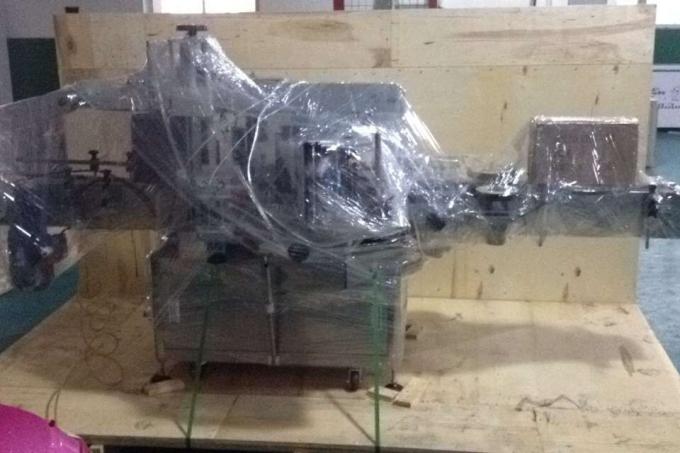 Alumiiniseos Opp-injektiopullon etikettikone pyöreälle pullolle, teollinen etiketöintikone