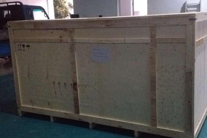 Alumiiniseos Opp-injektiopullon etikettikone pyöreälle pullolle, teollinen etiketöintikone