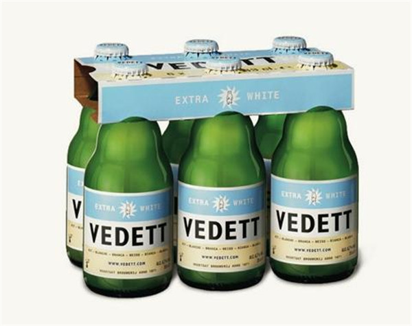 Automaattinen tarrojen etiketöintikone pyöreään pullojen etiketöintiin