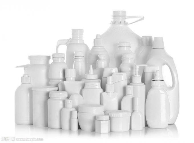 Muovipullojen etiketöintikone kemiallisille tuotteille, PLC ja kosketusnäyttöohjausjärjestelmä