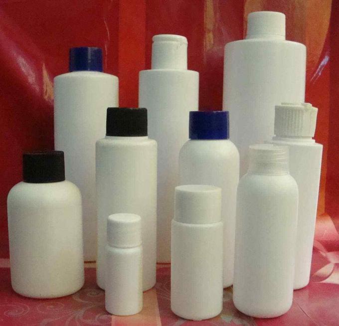 Automaattinen kahden sivun tarrojen etiketöintikone, muovipullojen etiketöintikone kosmetiikkateollisuudelle