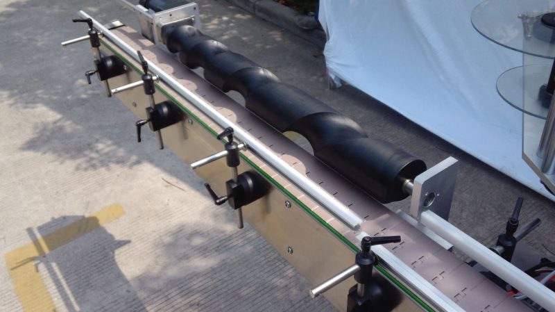 Kiina Pakkaus pyöreä pullon etiketöintikone käytetylle automaattiselle tehtaan hinnan itseliimautuvalle toimittajalle