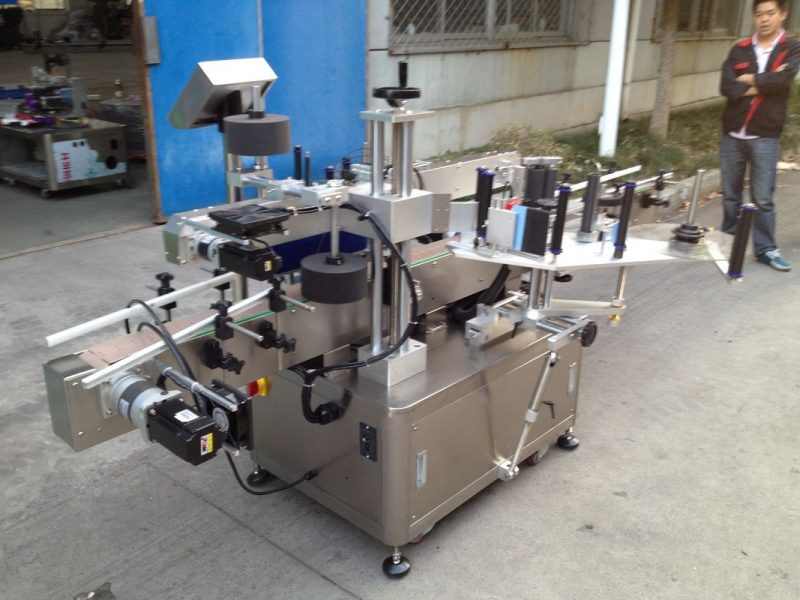 China Opp Bottle Automatic Sticker Applicator Machine nopeaan sulateliimojen toimittajaan