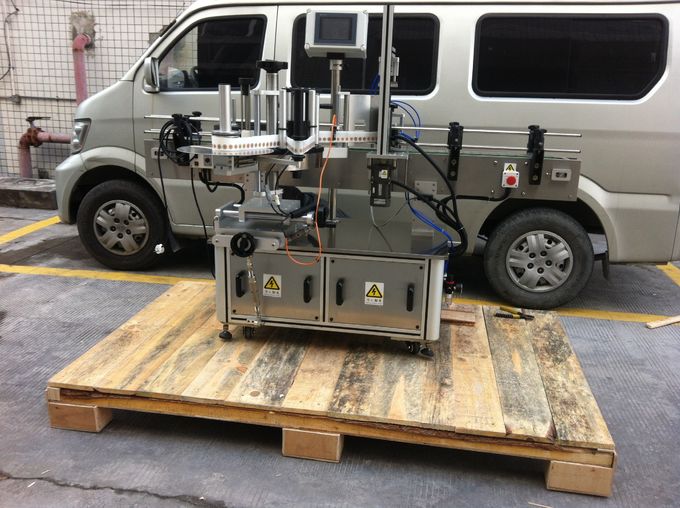 Täysautomaattinen etu- ja takamerkintäkone pyöreille lemmikkipurkkeille